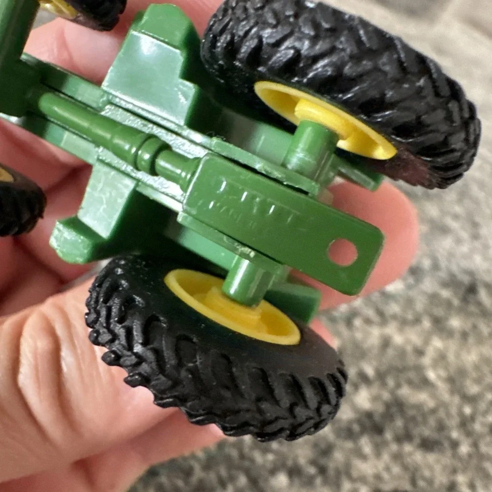 ERTL JOHN DEERE 8520 6400/6402 Tractors 1/64 Plastic Metal Used Toy 2 For 1‎